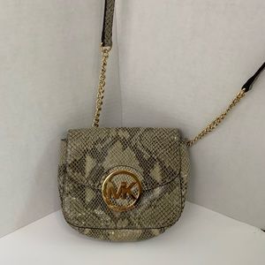 Micheal Kors crossbody shoulder bag